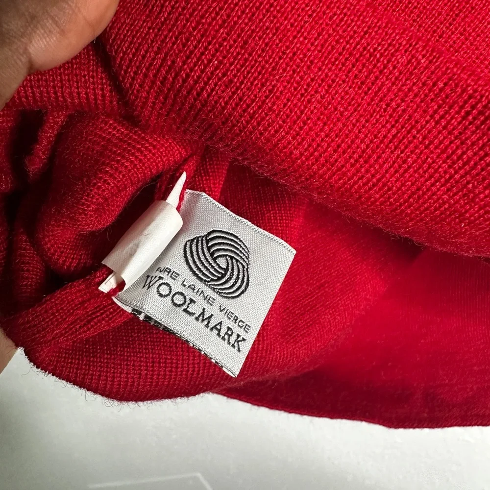 Pure wool Saint James Red Knit with Gold Button - Picture 7 of 10